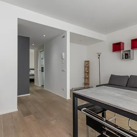 شقة Guesthost - Charming In Mestre *