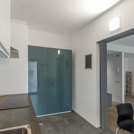 Guesthost - Charming In Mestre شقة *