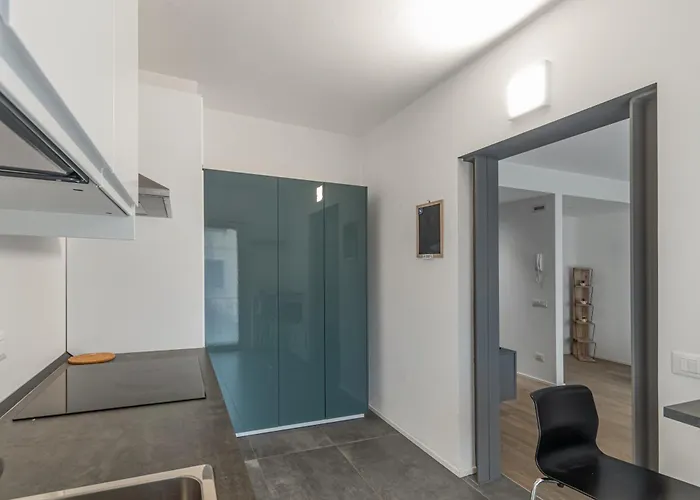 Guesthost - Charming In Mestre Διαμέρισμα *