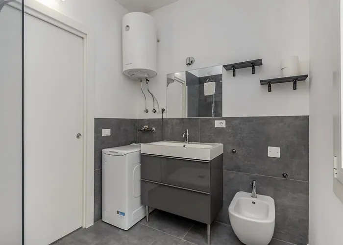 Guesthost - Charming In Mestre *